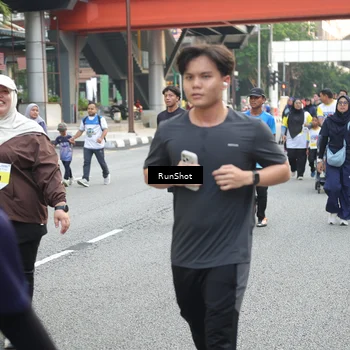 Runner Photo 4593638