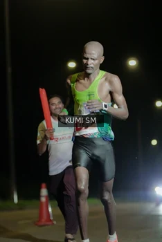 Runner Photo 4593647