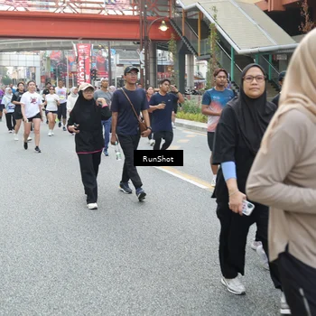 Runner Photo 4593654