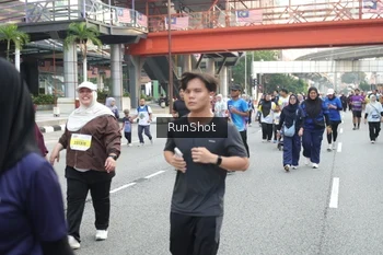 Runner Photo 4593685