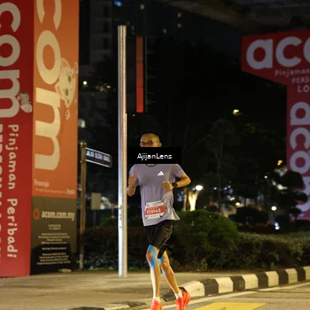 Runner Photo 4593705