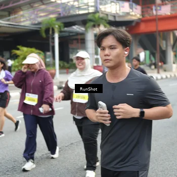 Runner Photo 4593719