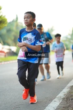 Runner Photo 4593724