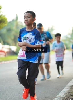 Runner Photo 4593725