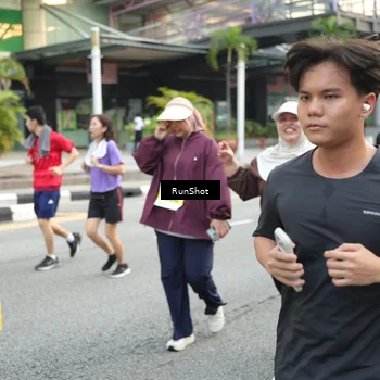 Runner Photo 4593754