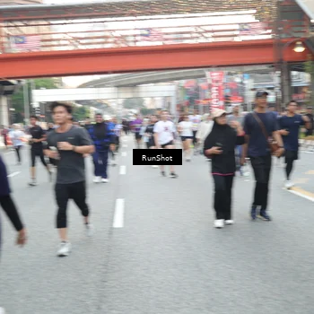 Runner Photo 4593756