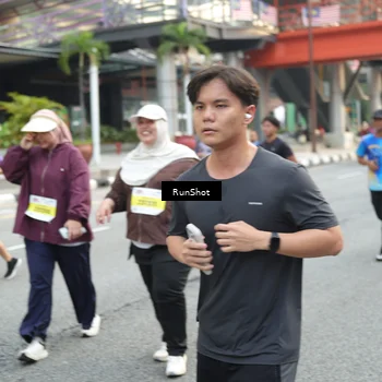 Runner Photo 4593776