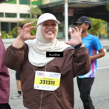 Runner Photo 4593905
