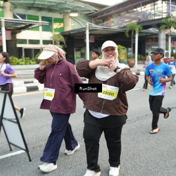 Runner Photo 4593918