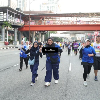 Runner Photo 4594075