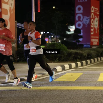 Runner Photo 4594160