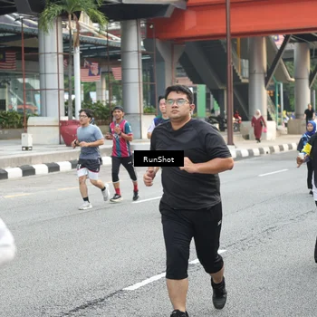 Runner Photo 4594175