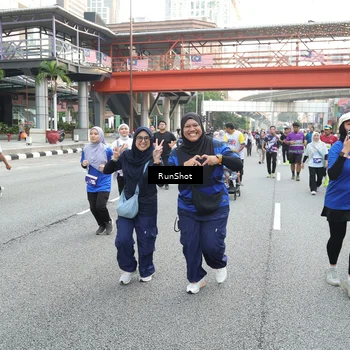 Runner Photo 4594215