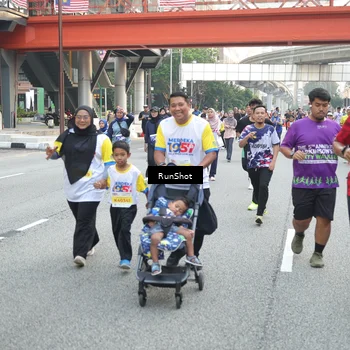 Runner Photo 4594306