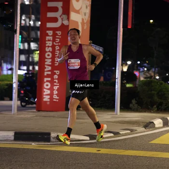Runner Photo 4594360