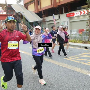 Runner Photo 4594420