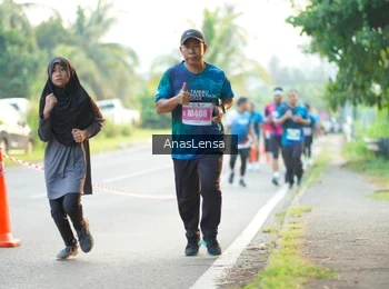 Runner Photo 4594452