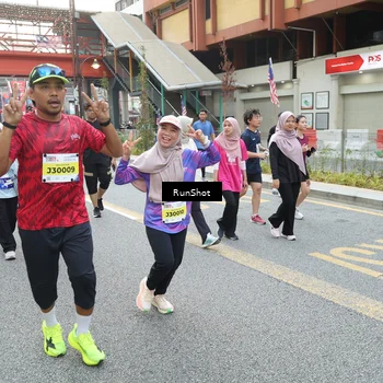 Runner Photo 4594456