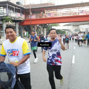 Runner Photo 4594546