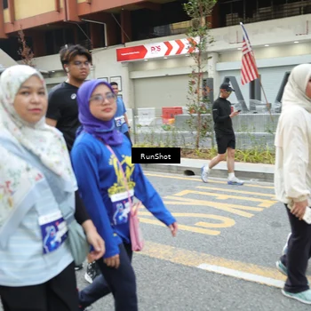 Runner Photo 4594700