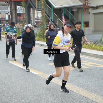 Runner Photo 4594720