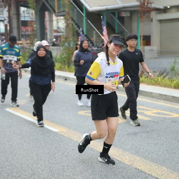 Runner Photo 4594732