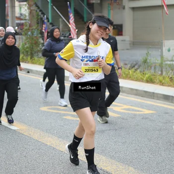 Runner Photo 4594746