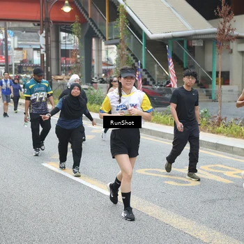 Runner Photo 4594759