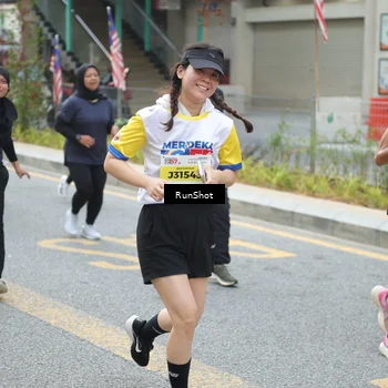 Runner Photo 4594764