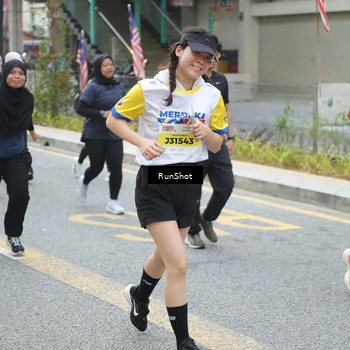 Runner Photo 4594775