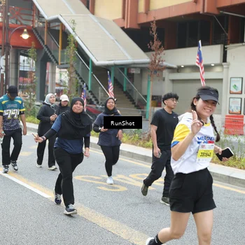 Runner Photo 4594965