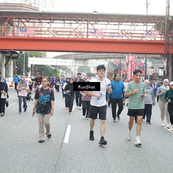 Runner Photo 4594975