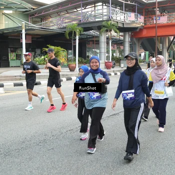 Runner Photo 4595078