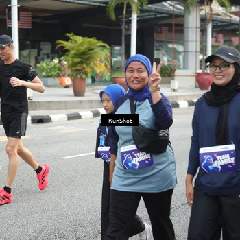 Runner Photo 4595155