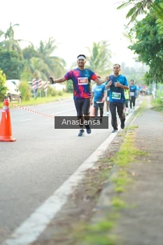 Runner Photo 4595176