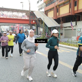 Runner Photo 4595345