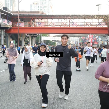Runner Photo 4595402