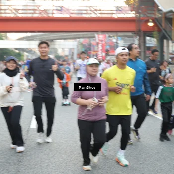 Runner Photo 4595413