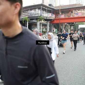 Runner Photo 4595535