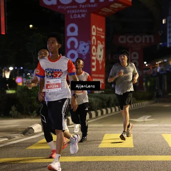 Runner Photo 4595615