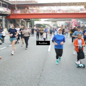Runner Photo 4595618