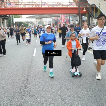 Runner Photo 4595645