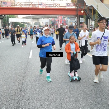 Runner Photo 4595658