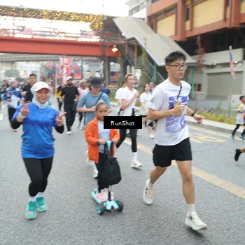 Runner Photo 4595684
