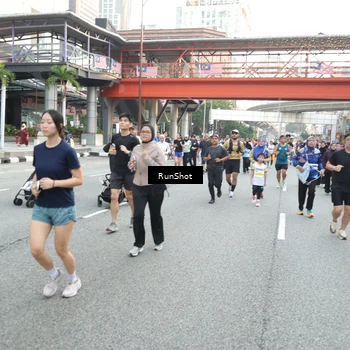 Runner Photo 4595719