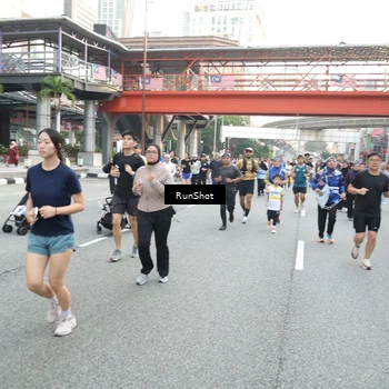 Runner Photo 4595751