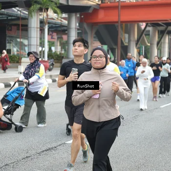 Runner Photo 4595755