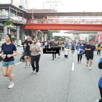 Runner Photo 4595759