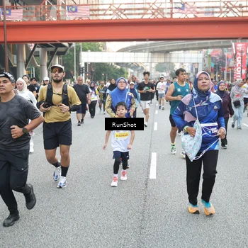 Runner Photo 4595915
