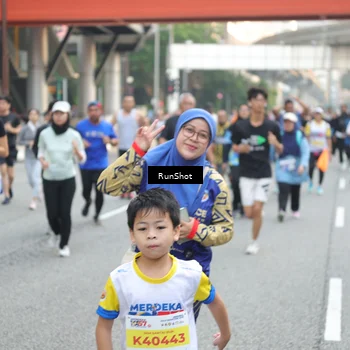 Runner Photo 4596035